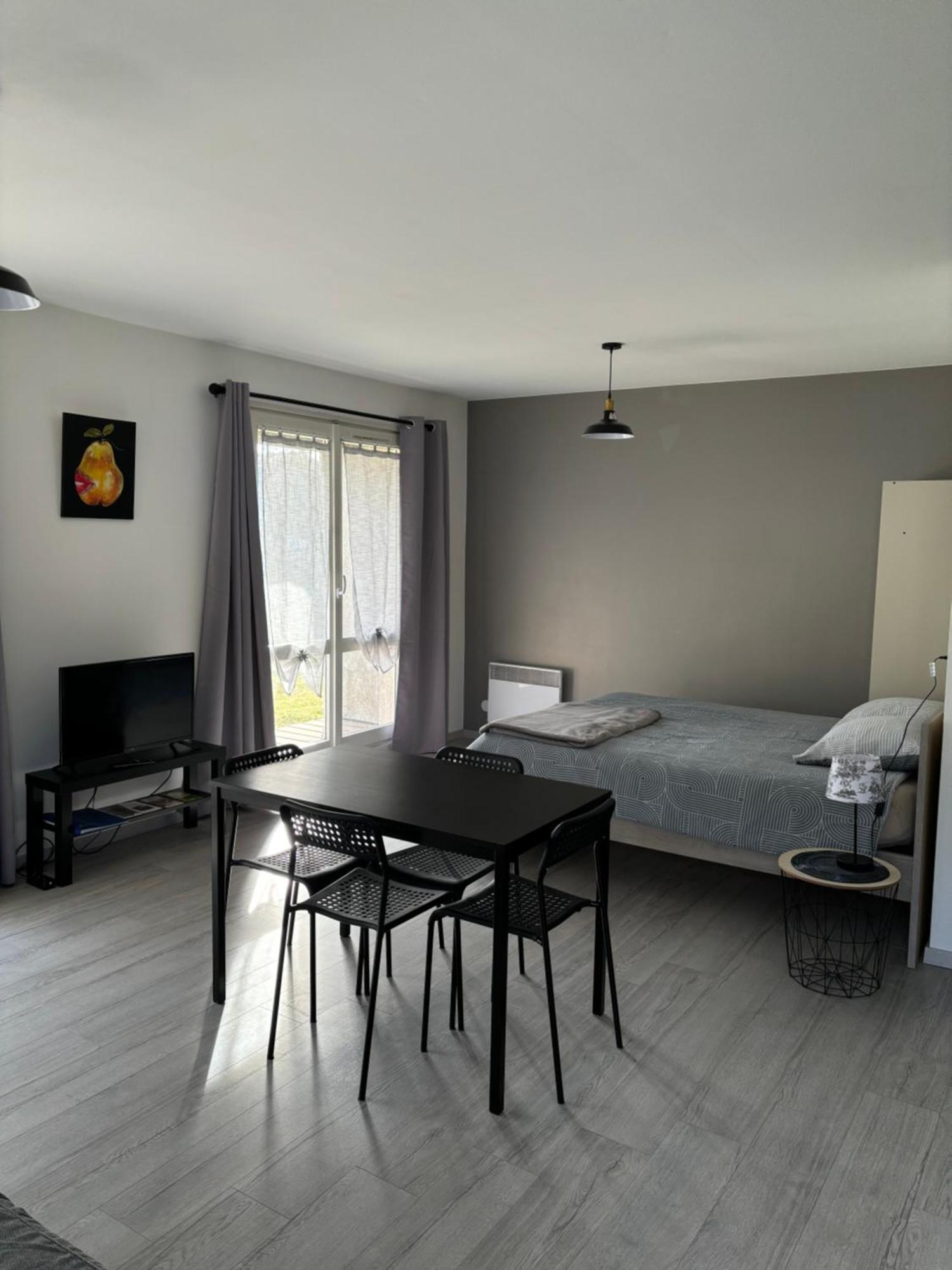 Studio Pivoine Avec Terrasse A Proximite De เมซ์ ภายนอก รูปภาพ